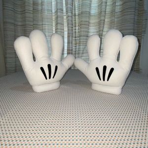 Disney Mickey Mouse Gloves - I wear mine rock climbing & dancing in the street